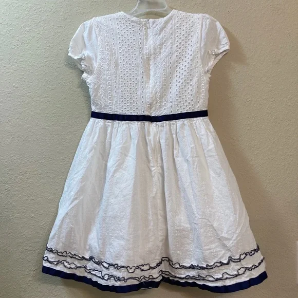Kuyee Bear White Eyelet Girl’s Dress Navy Trim Size 140/57 Cottagecore Coquette - Picture 7 of 8